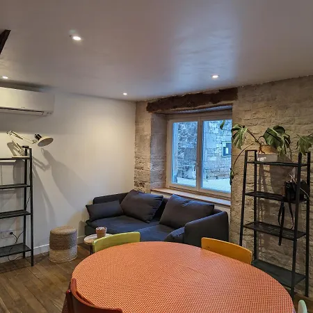 Maison De Bourg * Cressensac-Sarrazac