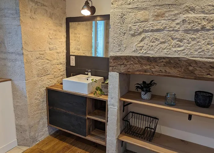 Maison De Bourg Hébergement de vacances Cressensac-Sarrazac